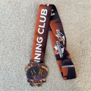 Harry Potter Hogwarts Running Club 2016— Molly Weasley Ugly Jumper 5K Medal